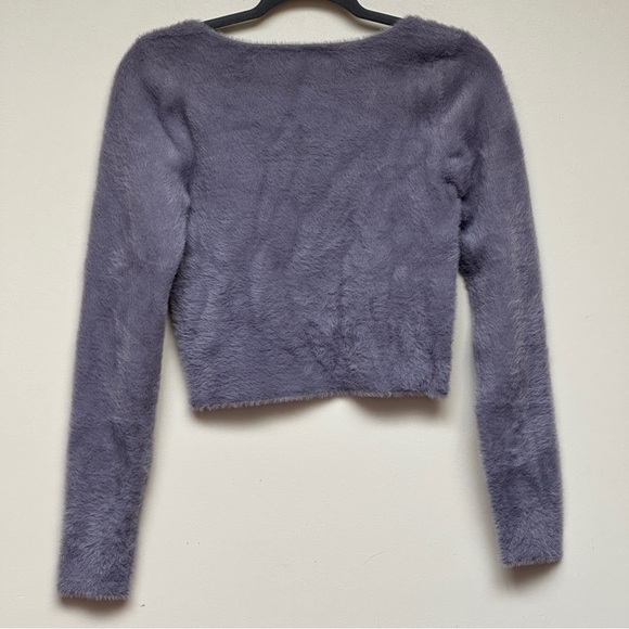 Aritzia Sunday Best Fuzzy Square Neck Cropped Sweater Size Medium - Picture 4 of 11